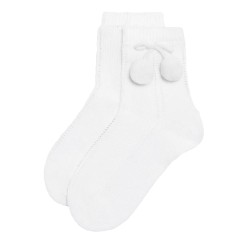 CALCETIN CALADO YSABEL MORA